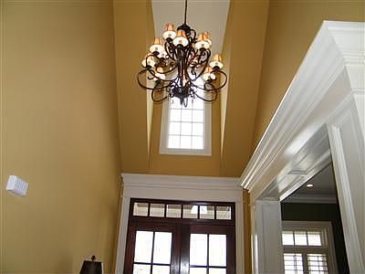 5th image of 303 Golf Club Dr