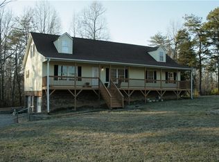 300 Dusty Dr, Lexington, NC 27295