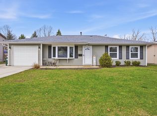 7220 Sprucewood Ave, Woodridge, IL