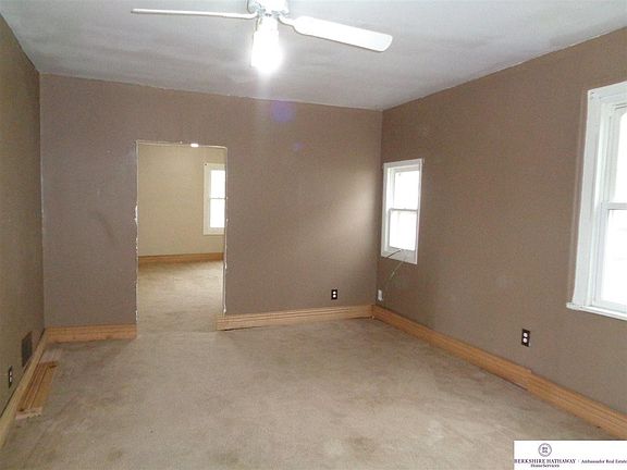 5th image of 319 3rd Ave