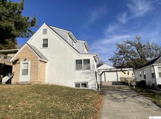 2125 S 41st St, Omaha, NE 68105