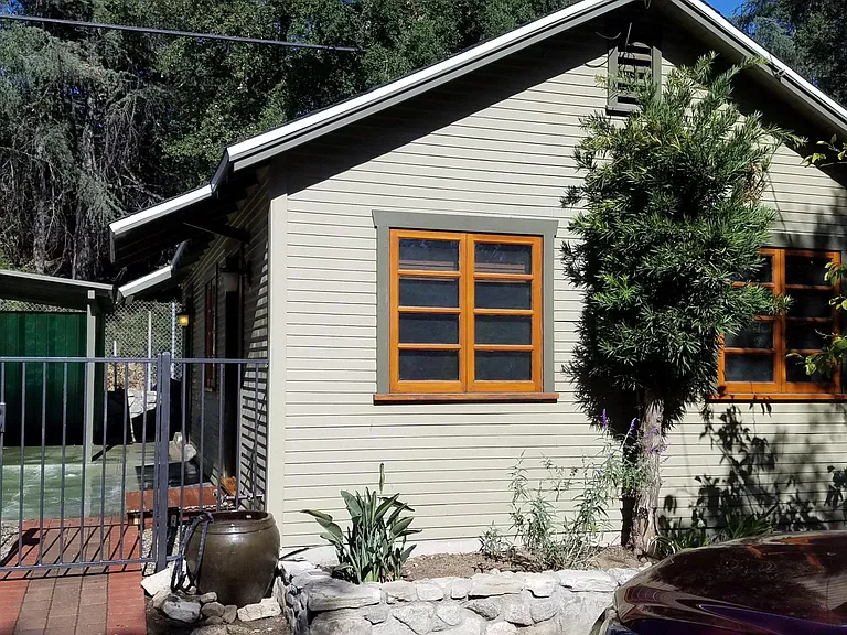 3445 Montrose Ave — Photo 10