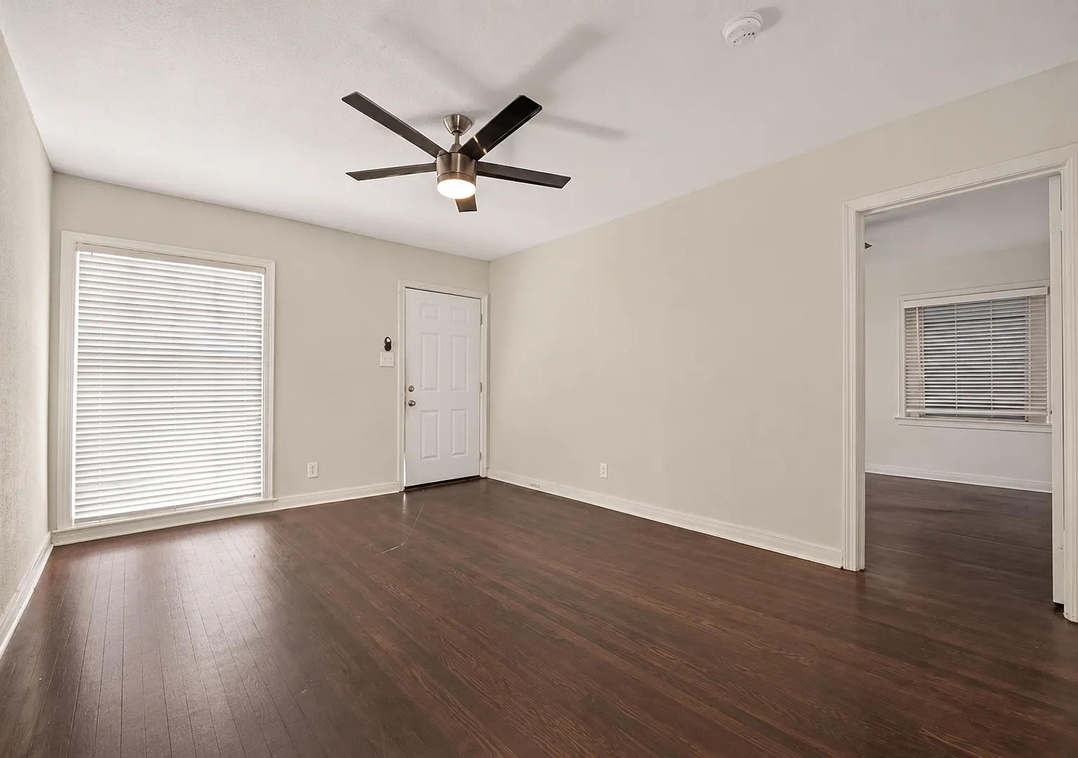 2420 McDuffie — Photo 4