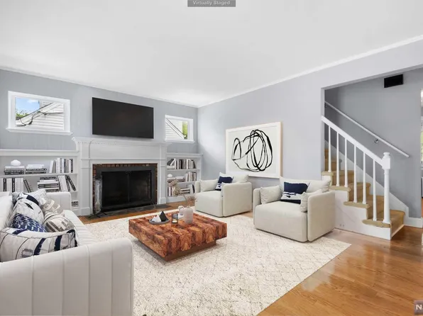 24 Downing Pl, Harrington Park, NJ 07640
