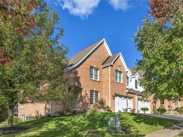 101 Redmond Ct, Cranberry Township, PA 16066