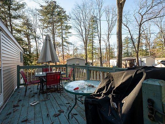 4th image of 519 E River St #121