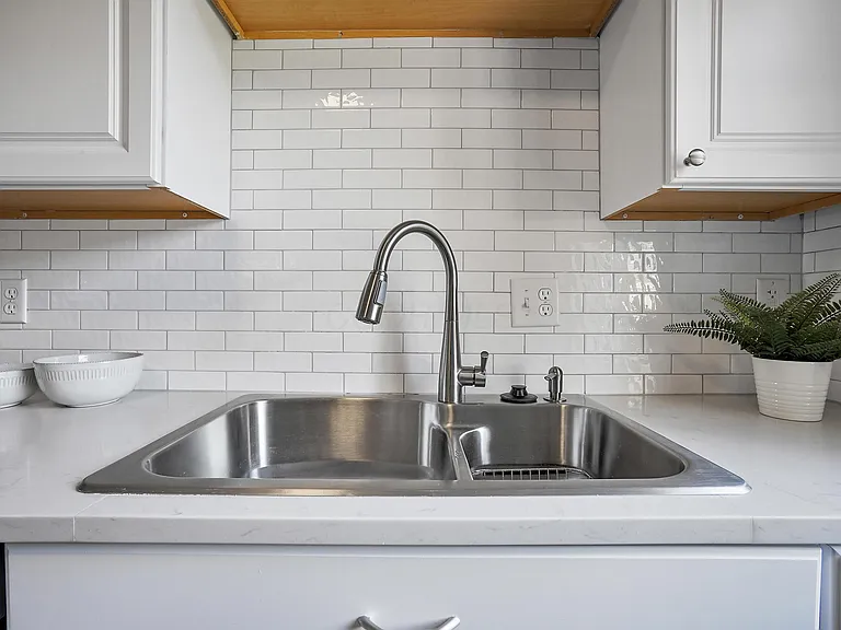 417 Morrison Ave — Photo 16