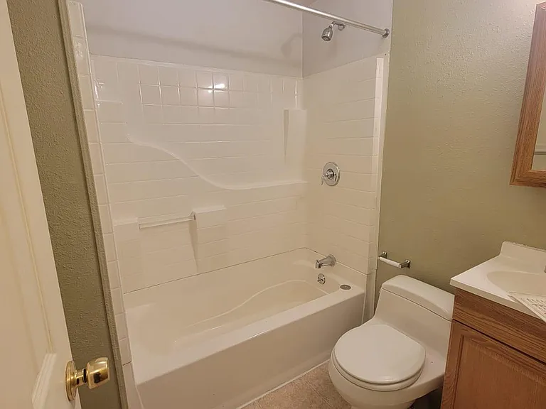1353 S 1440 E — Photo 21