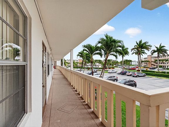 3rd image of 2070 Guildford D