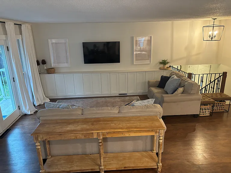 136 Lost Tree Dr — Photo 3