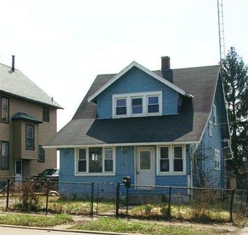 1st image of 469 McPherson St