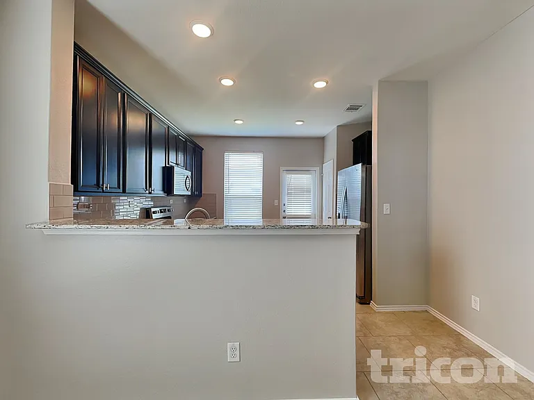 10355 Dunlap — Photo 6
