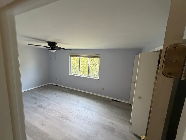956 Barclay Ln #956 — Photo 14