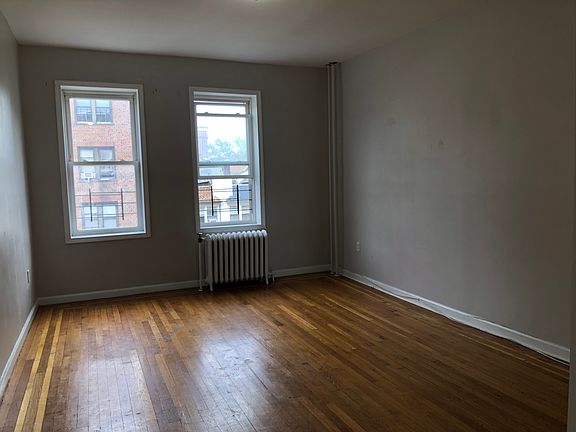 4th image of 30 Kensington Ave #36E