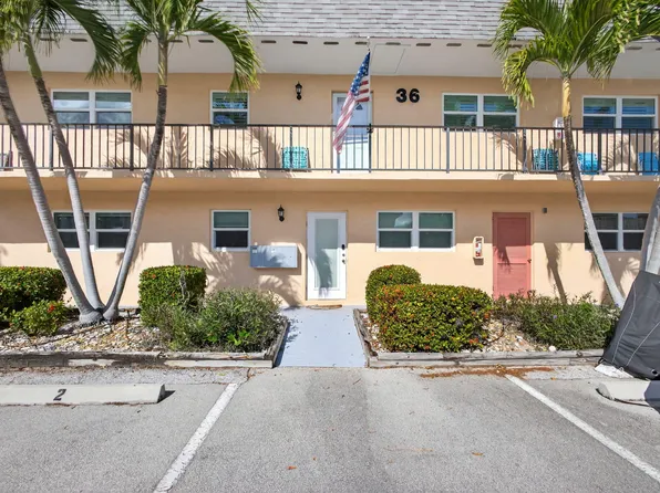 2950 SE Ocean Blvd, Stuart, FL 34996