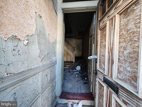 2nd image of 1807 E North Ave