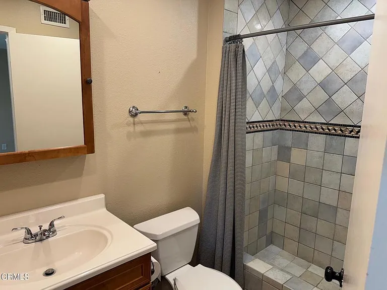 2093 Vera Ct — Photo 9