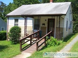 225 Knolls St, Chapel Hill, NC 27516