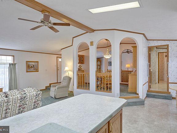 5th image of 2141 Palermo Ave