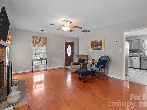 5th image of 7601 Swedish Ivy Ln