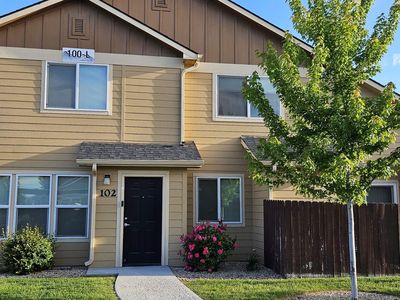 100 S Locust Grove Rd #L, Meridian, ID, 83642