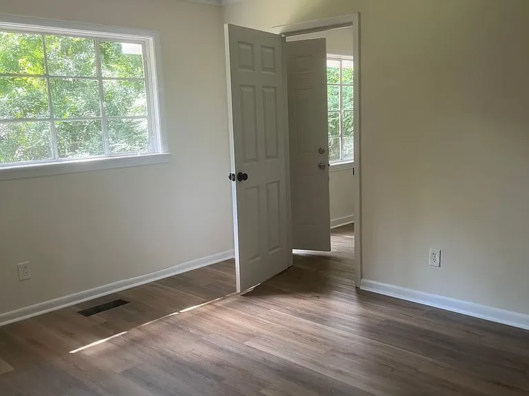 4324 El Paso St — Photo 2