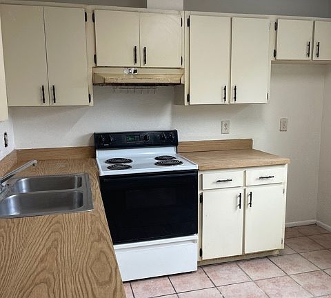 5th image of 3145 Huron Ave #B