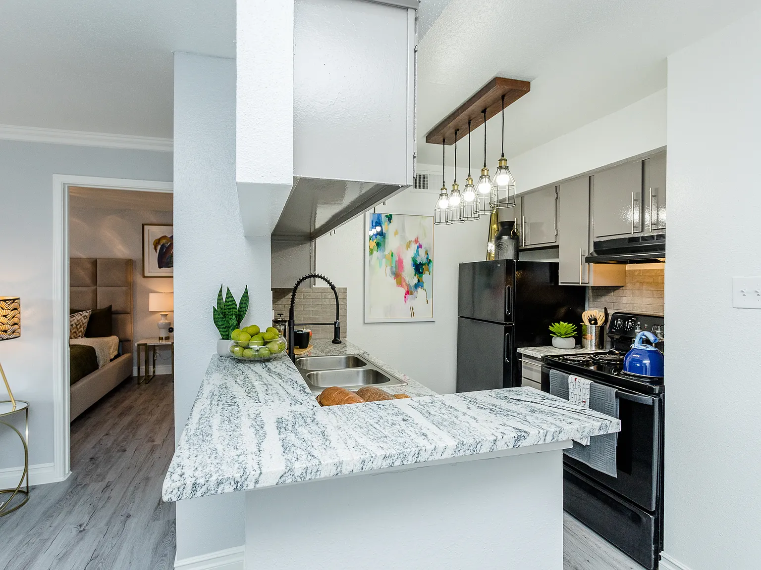 Villa Solano Apartments — Photo 2