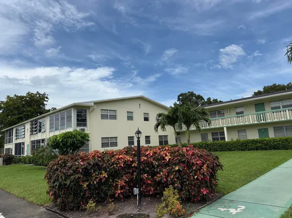 362 Oakridge T, Deerfield Beach, FL 33442