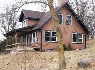 18395 170th St, Perry, IA 50220