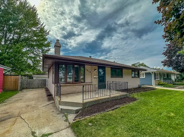 2812 Jean Ave, Racine, WI 53404