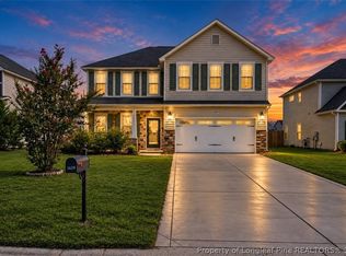 1629 Seattle Slew Ln, Hope Mills, NC 28348