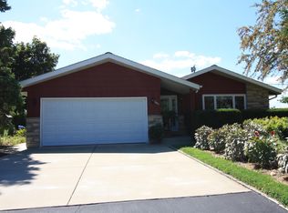 5607 Alburg Ave, Racine, WI 53406