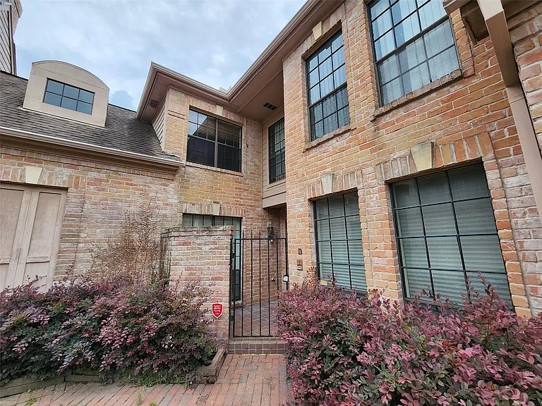 6105 Inwood Dr #D — Photo 16