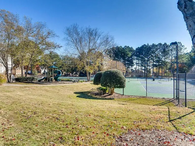 635 Chantress Ct — Photo 11