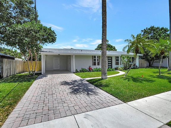 2nd image of 832 SW 10th Ave