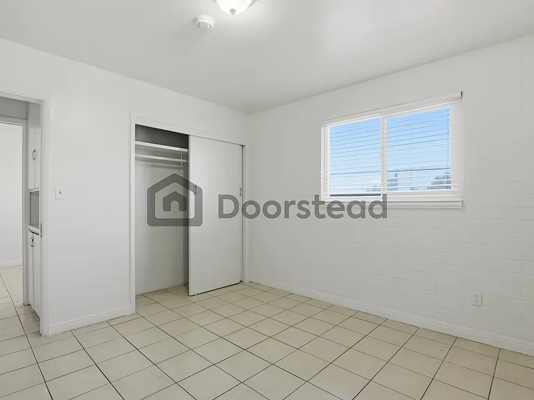 4026 Logan Ave — Photo 16