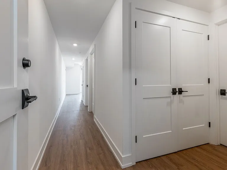 1519 Ridge Ave #503 — Photo 8