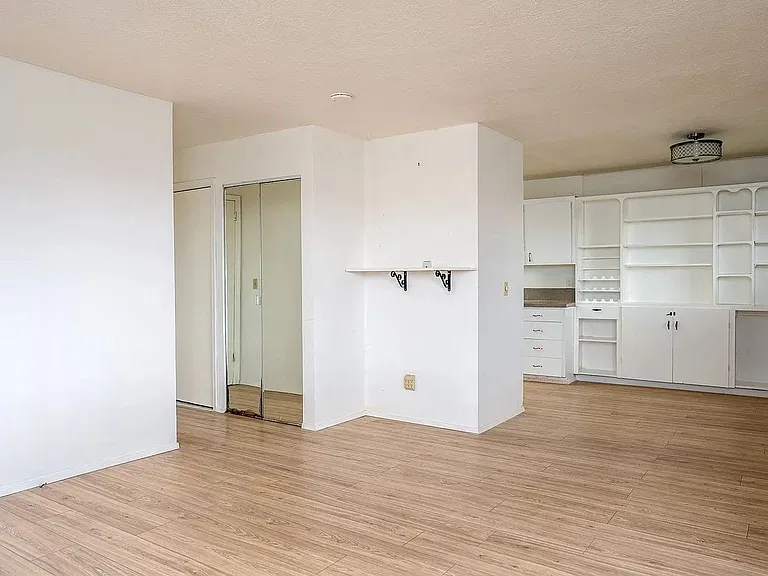 3660 NE Lombard St — Photo 9