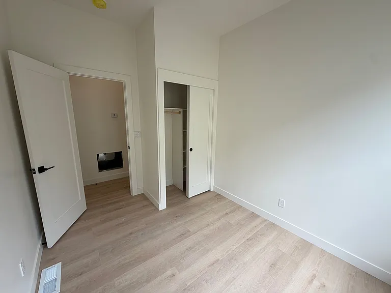 1826 Parker St — Photo 12