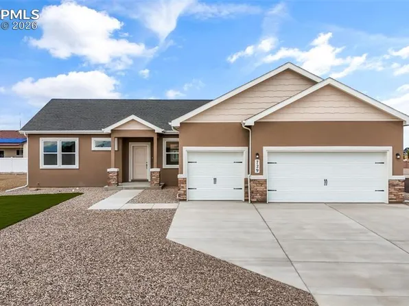 729 E Campbell Ln, Pueblo West, CO 81007