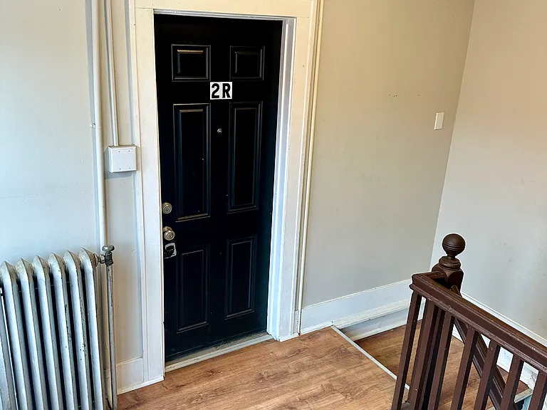 601 Olive Ln #2R — Photo 7