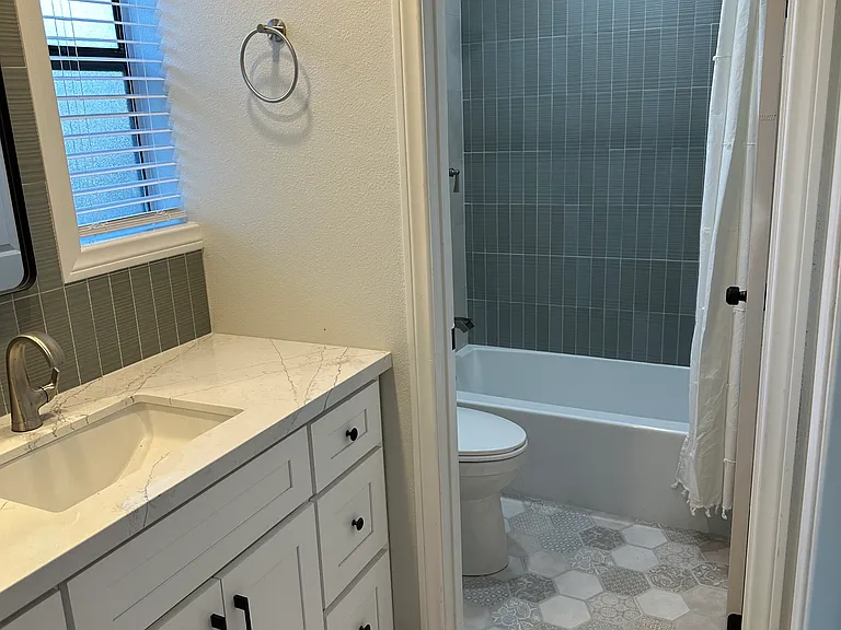 19032 Rockwood Dr #5 — Photo 17