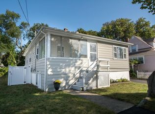 13 J St, Hull, MA 02045