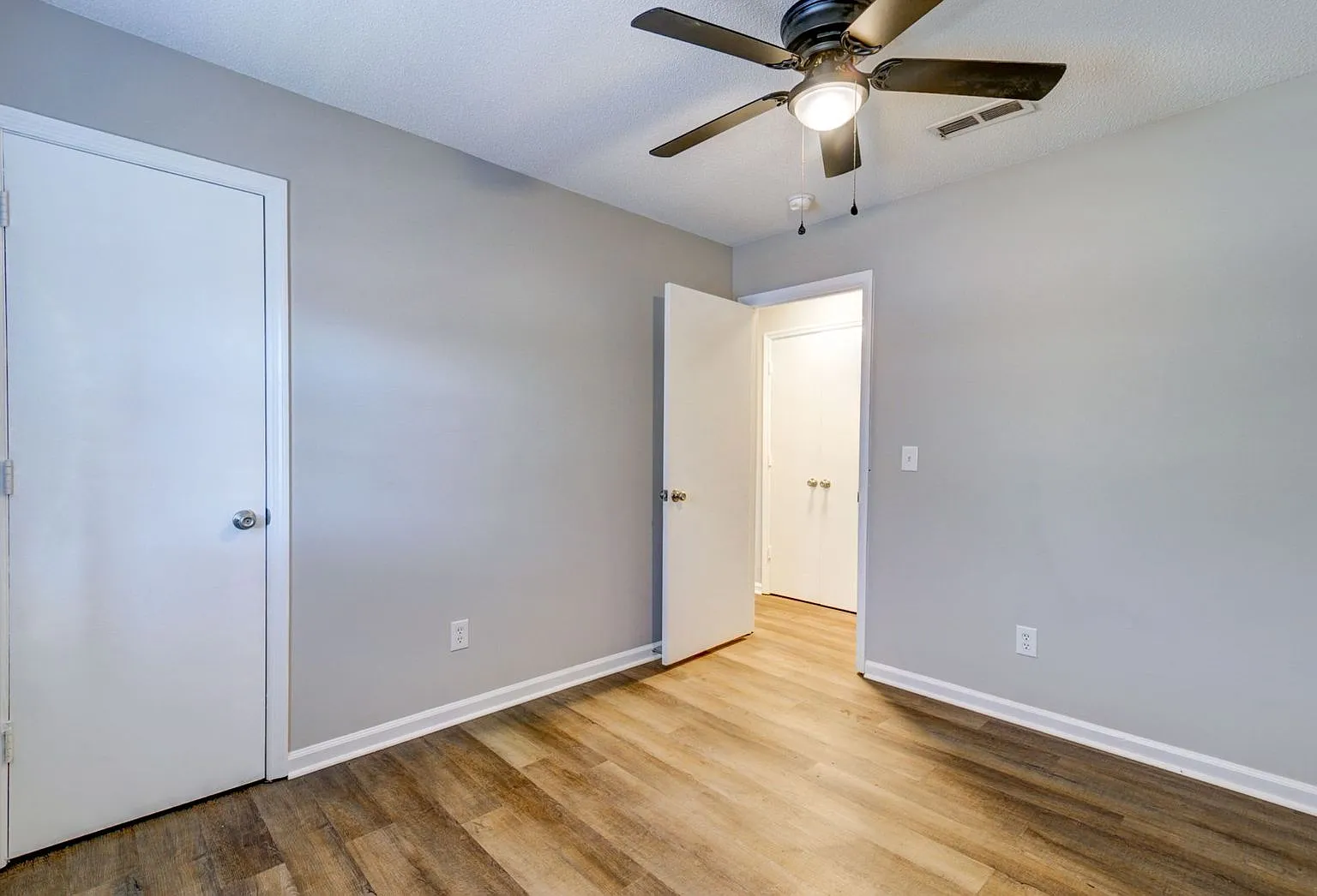 Residences at Cooper Bend — Photo 3