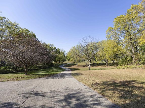 5th image of W7619 Koshkonong Lake Road