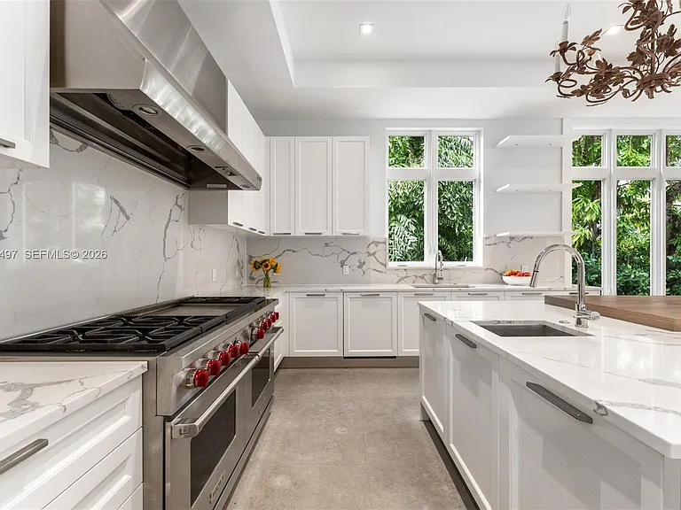 11275 SW 64th Ave — Photo 8