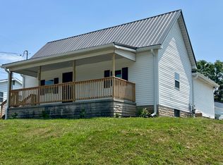 306 3rd St, Oolitic, IN 47451