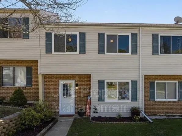 4313 White Oak Ct, Hampstead, MD 21074