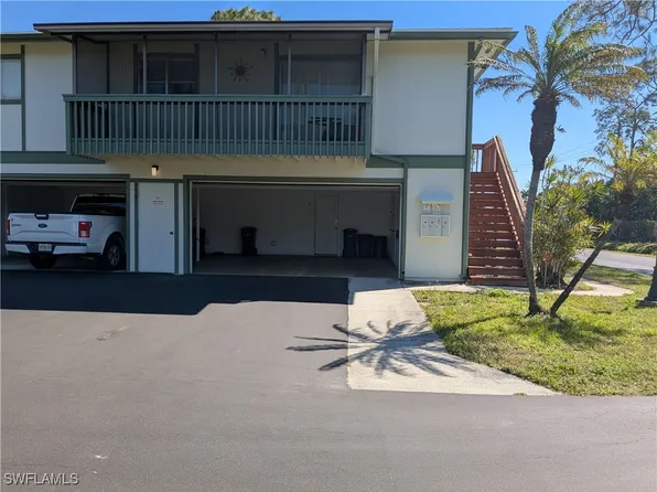 3361 New South Province Blvd APT 2, Fort Myers, FL 33907